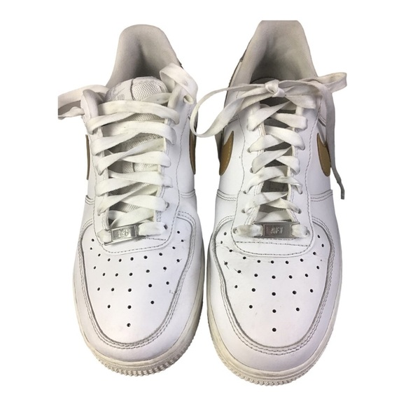 Nike Women's Size 8 Air Force 1 '07 Sneakers White Metallic Gold Swoosh - Picture 7 of 11